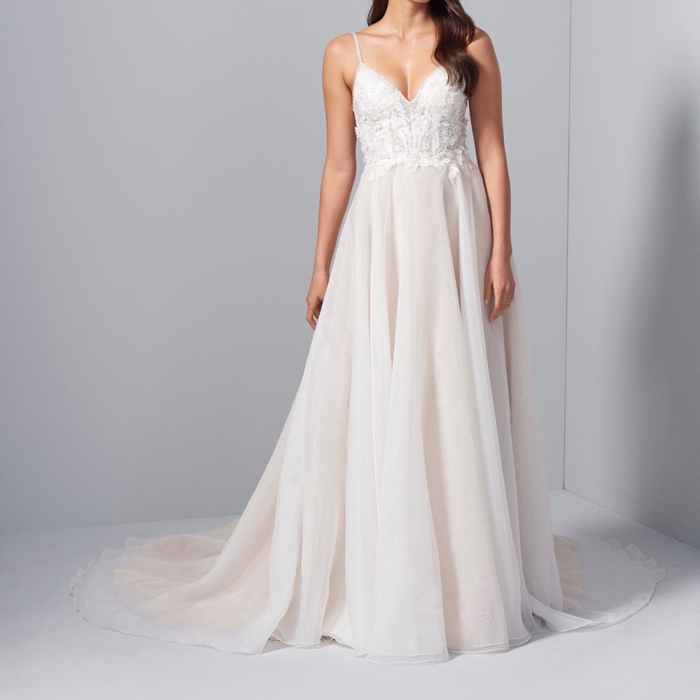 Lucia Allison Webb Wedding Dress Freya